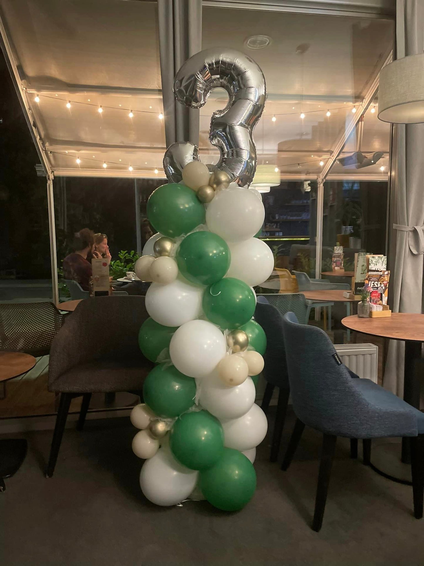STEBER IZ BALONOV