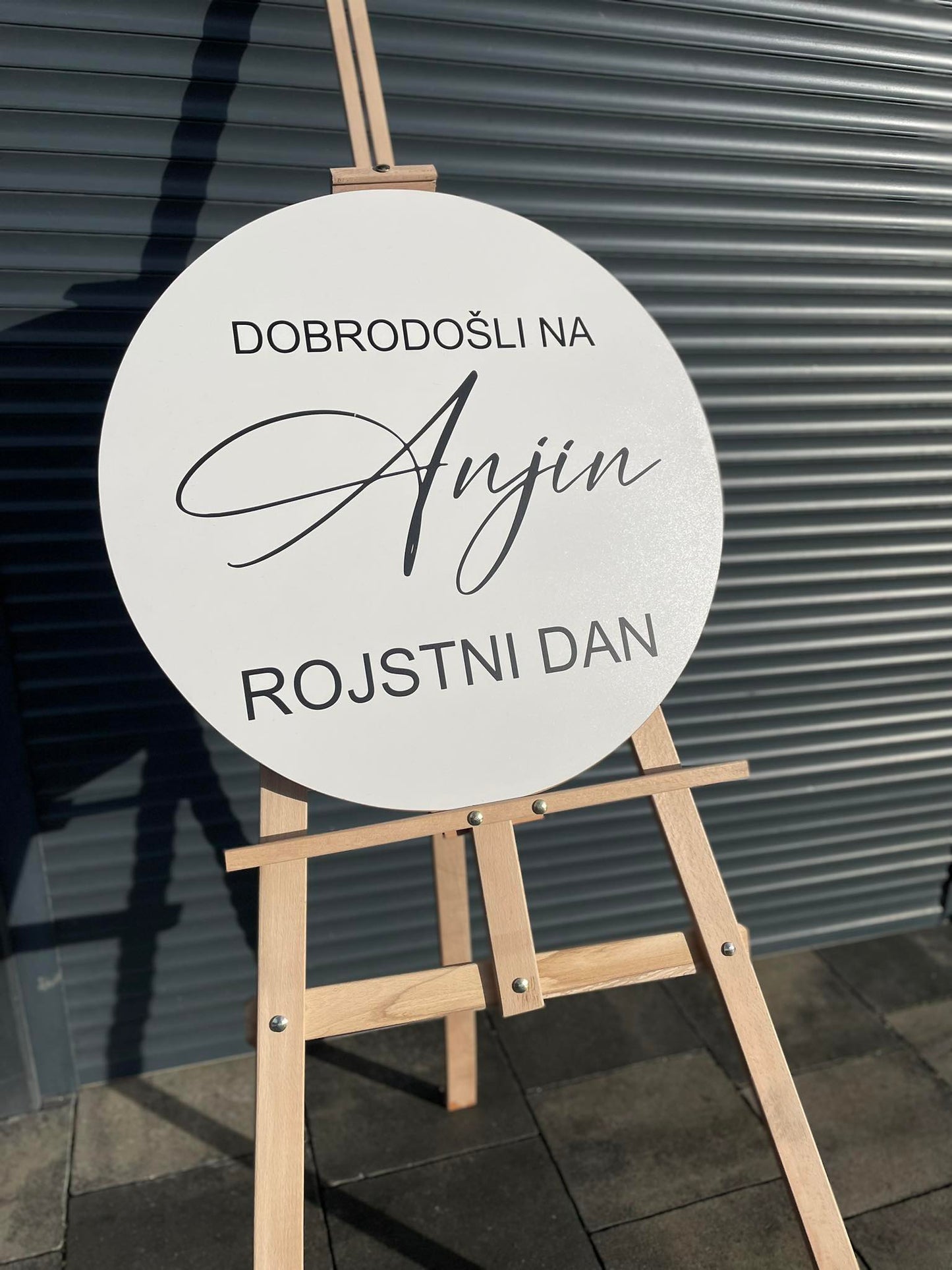 TABLA LESENI KROG ROJSTNI DAN