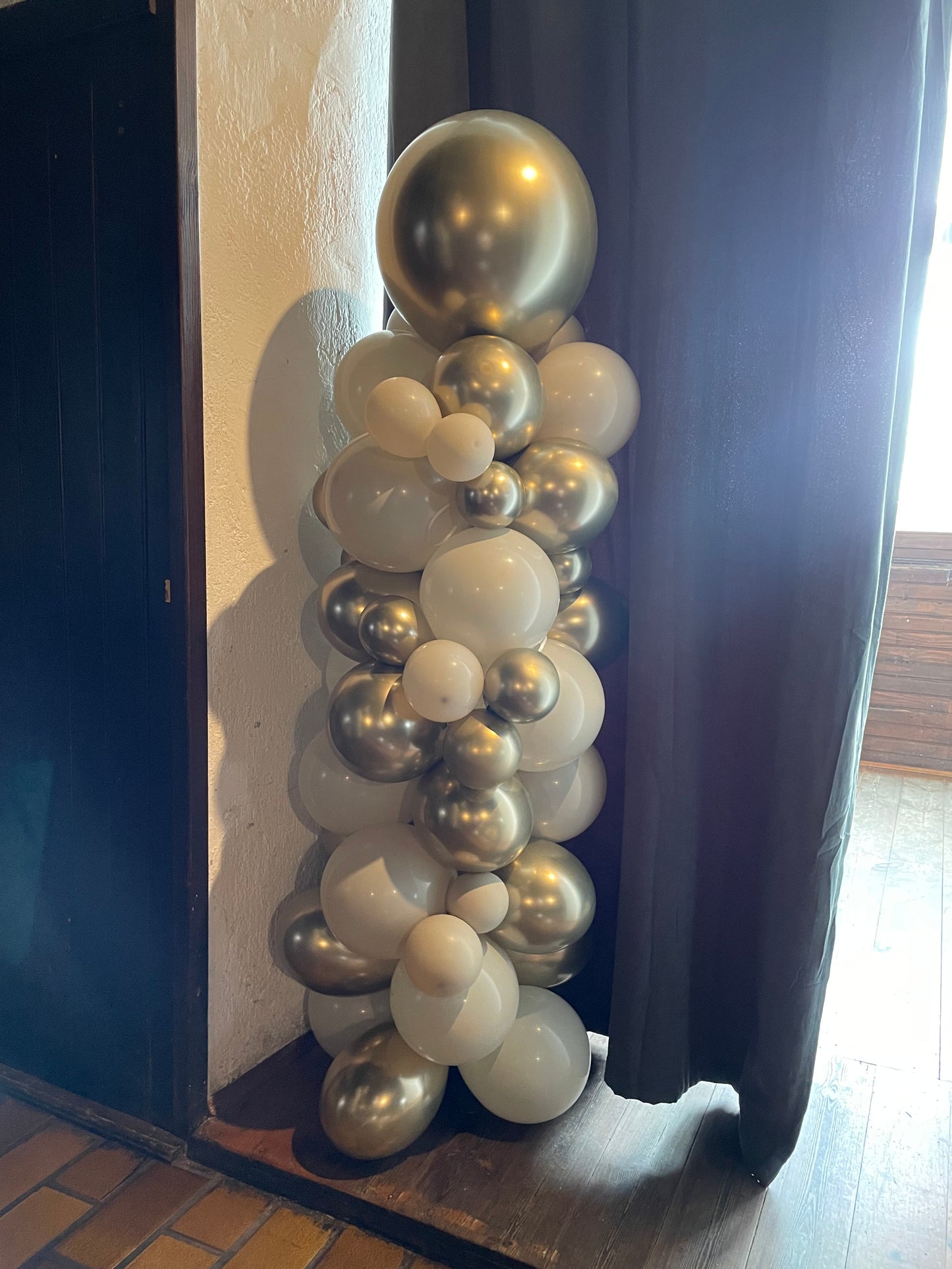 STEBER IZ BALONOV